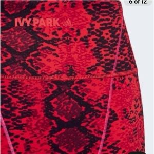 Ivy Park all over-all print short tights!